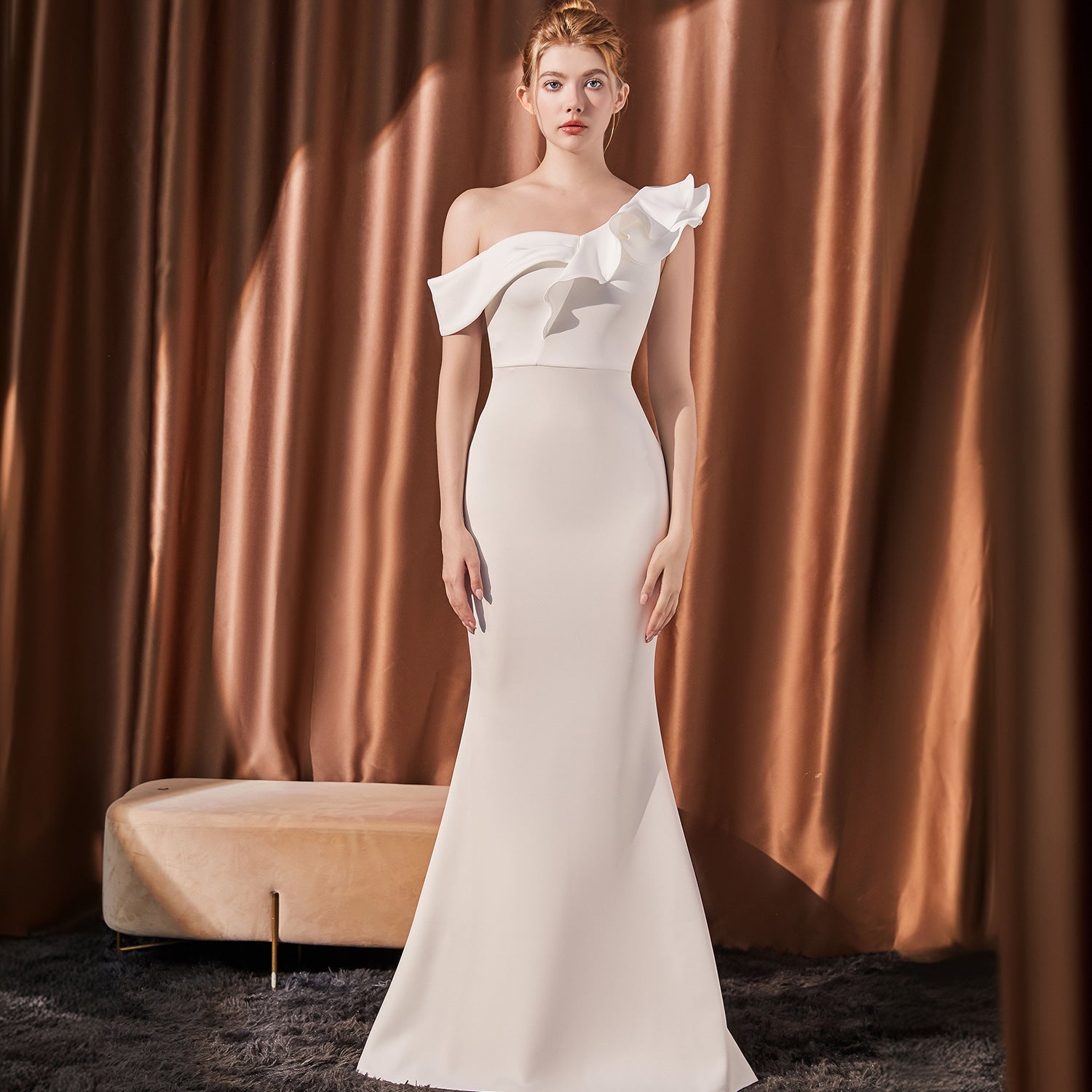 High-end Slant Shoulder Slimming Long Dress