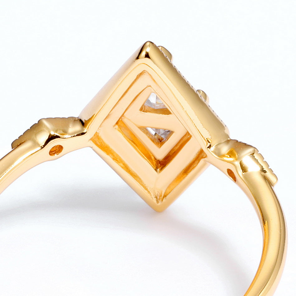 Oil-Drop White Zirconium Diamond Geometric Ring