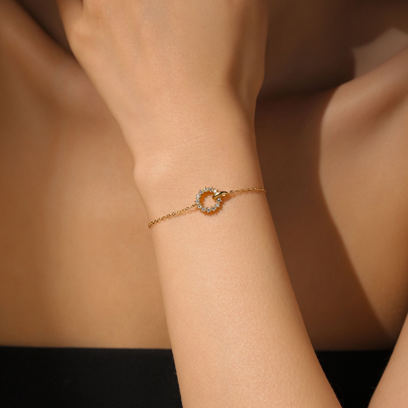 Interlocking Bracelet In 925 Sterling Silver With Micro-set Zirconia