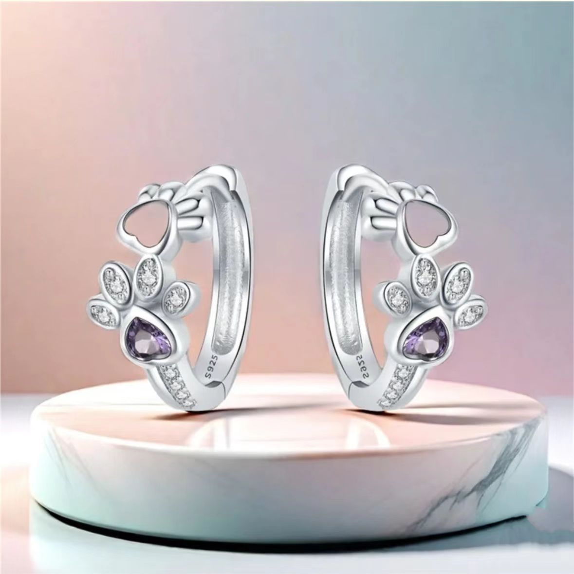 S925 Silver Cat's Paw Ear Ring Cute With Diamonds